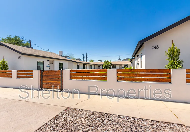 616 N 10th Ave #H — Photo 19