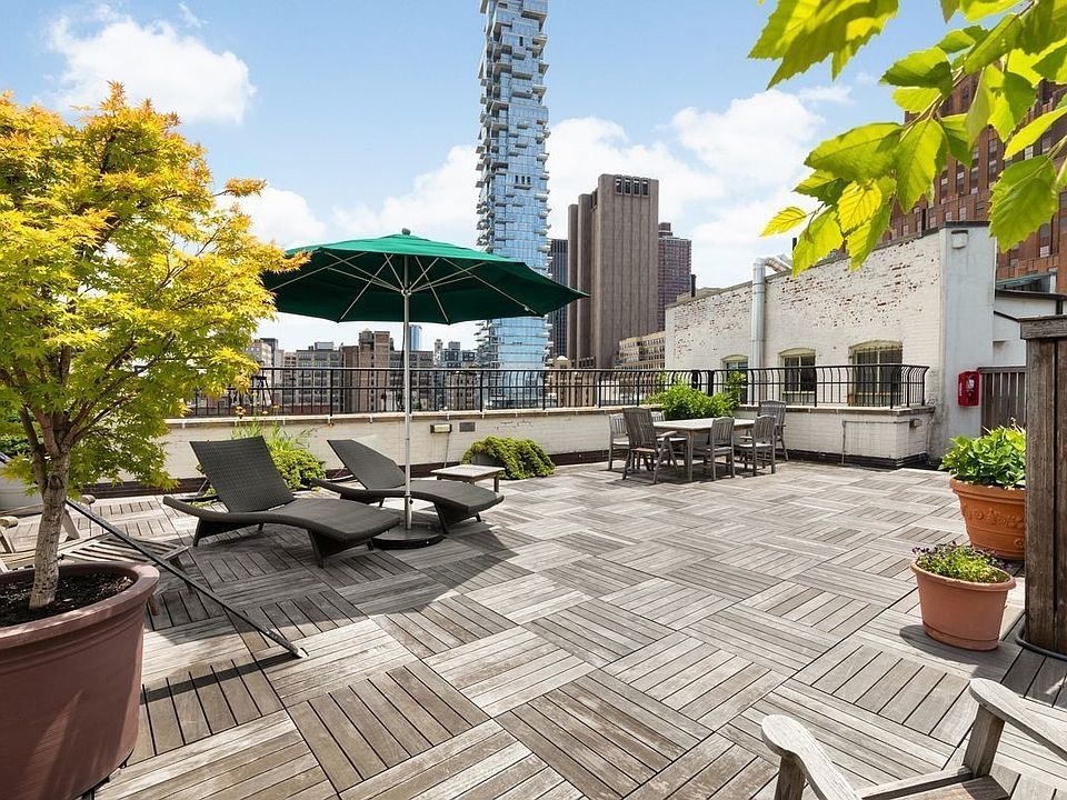 2nd image of 100 Hudson St APT 8E