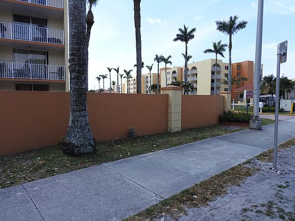3rd image of 6980 NW 186th St APT 3-318