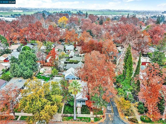 4th image of 3195 McKinley Blvd