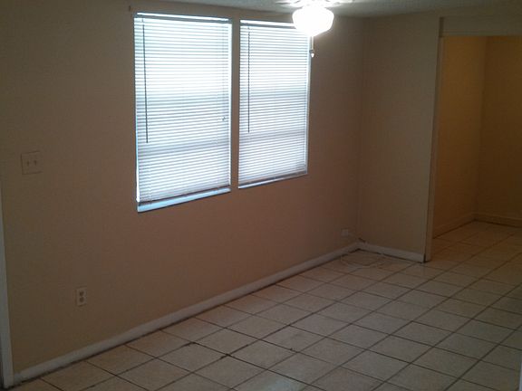 3rd image of 4803 N 9th St