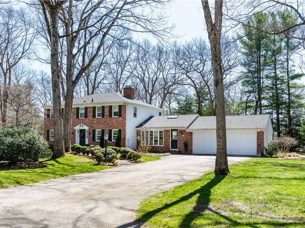 136 Laurel Hill Rd, East Greenwich, RI 02818