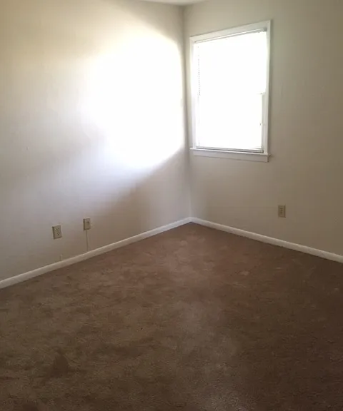 855 W Ocean View Ave — Photo 5