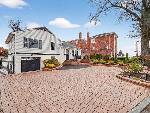 3rd image of 3377 Agar Place