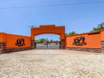 1273 Ben Silva Rd, Asherton, TX, 78827