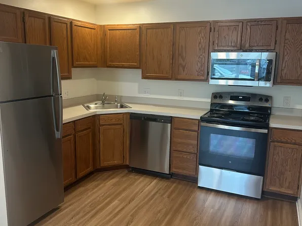 228 Maple St APT G, Plain City, OH 43064