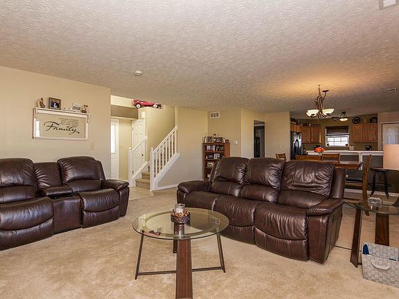 2nd image of 2536 Foxtail Dr