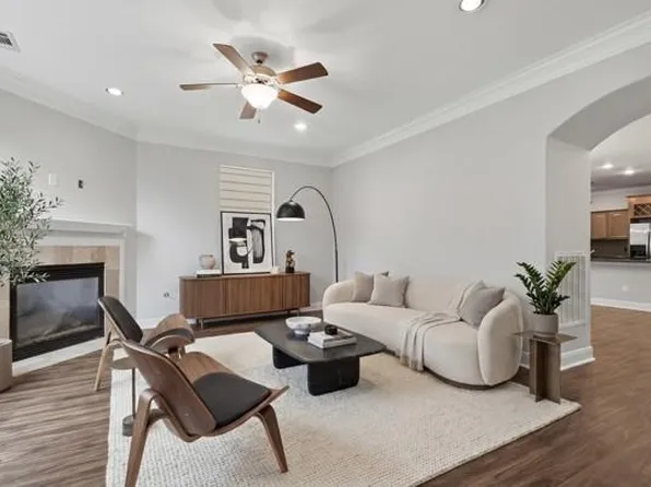 2202 Colorado St, Houston, TX 77007