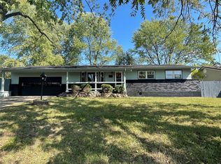1903 Long Dr, Waynesville, MO 65583