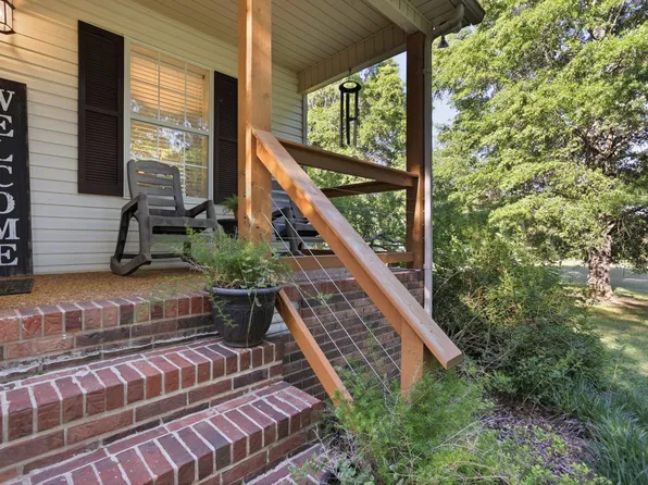 1038 S Cross Bridges Rd, Mt Pleasant, TN 38474