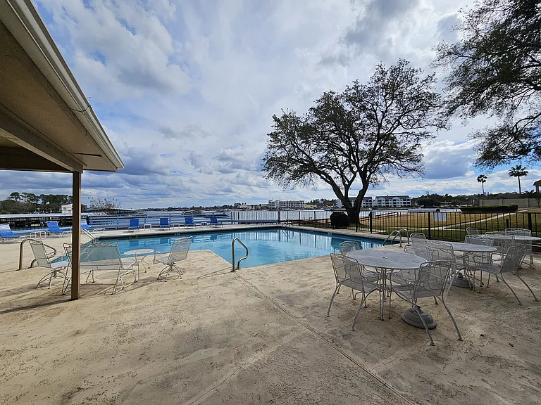 15575 Marina Dr #323A — Photo 36
