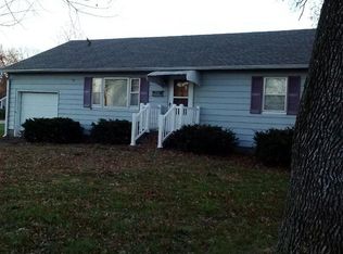 622 E Bodine Ave, Clinton, MO 64735