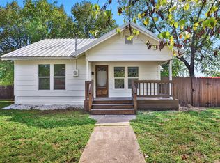 1005 N Neal St, Commerce, TX 75428