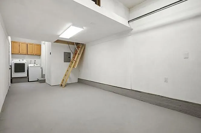 780 Acacia Ave — Photo 14