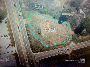 16 Belle Dowdle Rd, Franklin, NC 28734