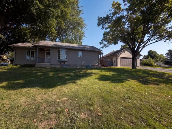 441 S Elm St, Waconia, MN 55387