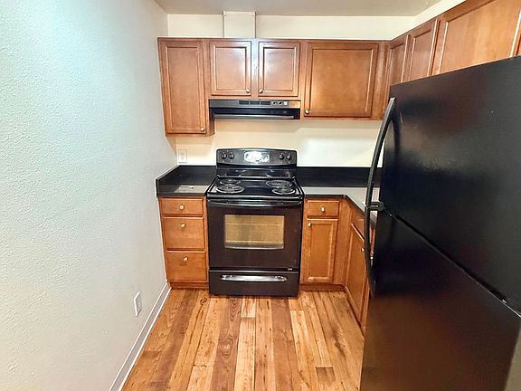 5th image of 4259 8th Ave NE APT 4
