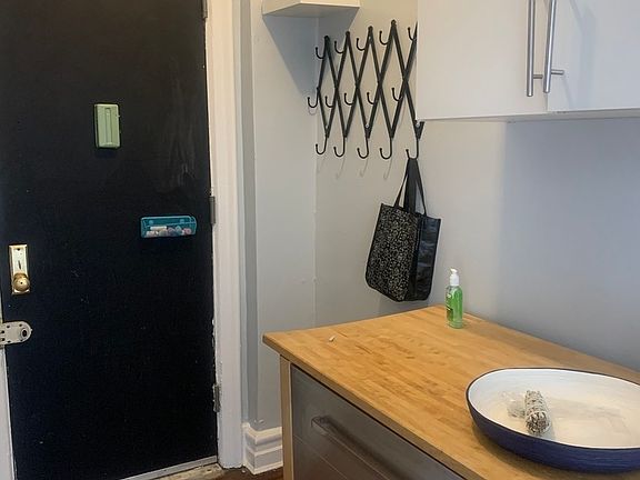 2nd image of 80 Winthrop St APT S6