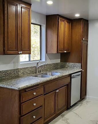 4th image of 2212 S Bentley Ave #8
