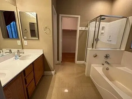 4 bed, 2275 sqft, $2,445 — Photo 2