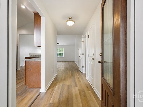 4th image of 406 Plantation Place