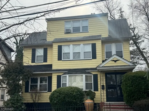 72 Grumman Ave, Newark City, NJ 07112