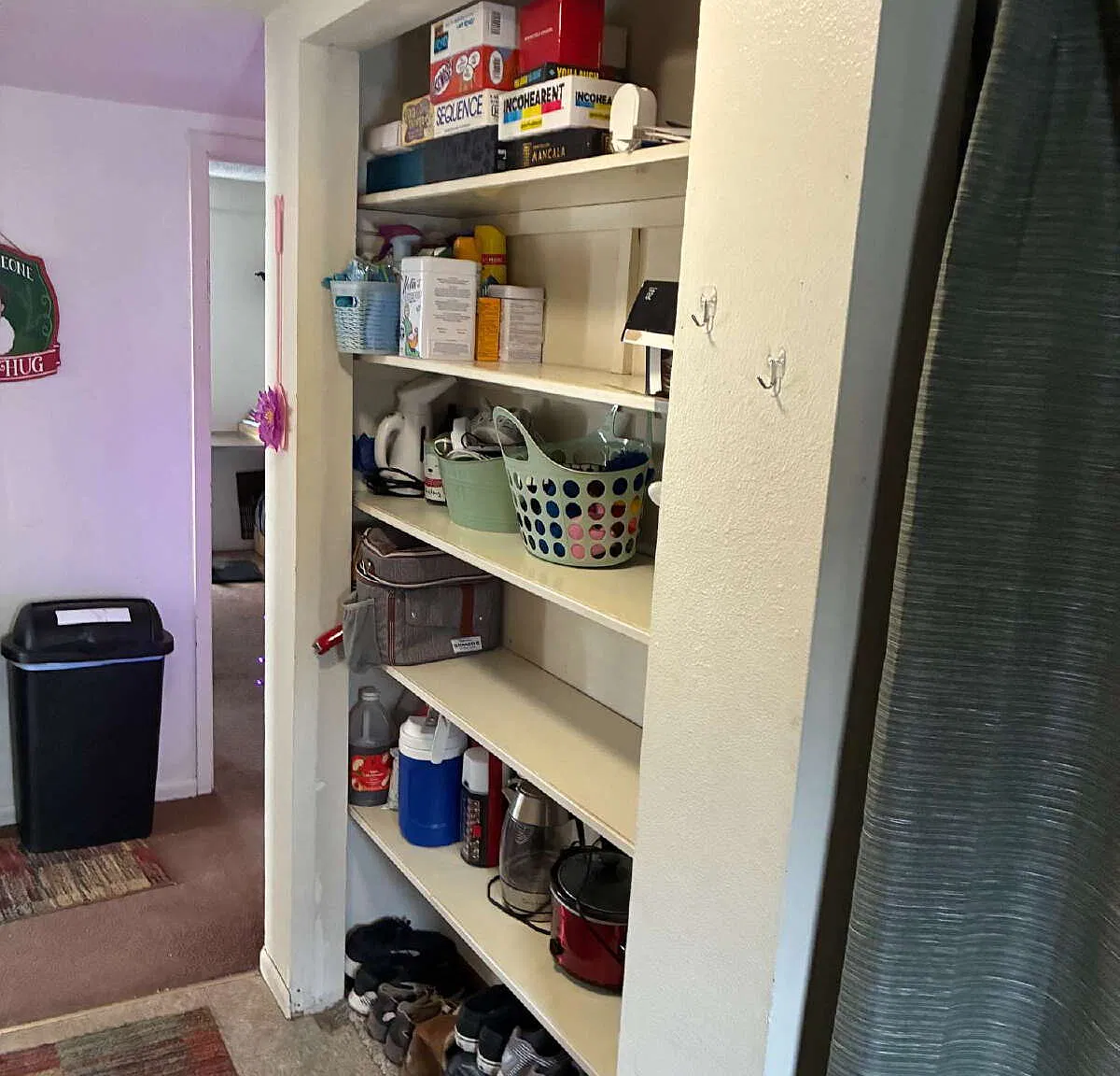 3 bed, 1.0 bath, $350 — Photo 2