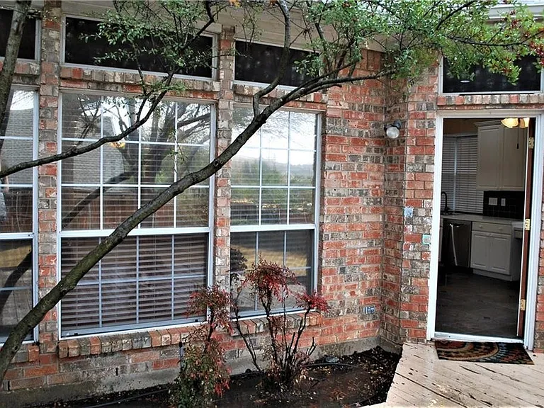2685 Hillside Dr — Photo 23