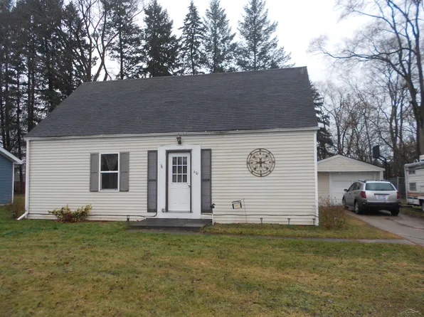 670 Church St, Freeland, MI 48623