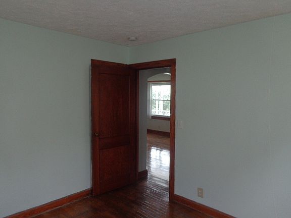 5th image of 1116 Hixon Ave