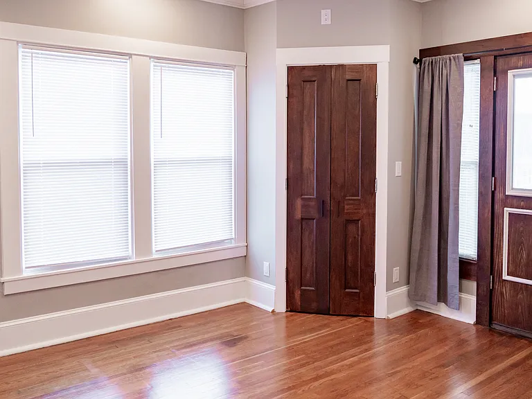 Master bedroom. Plenty of natural lighting'