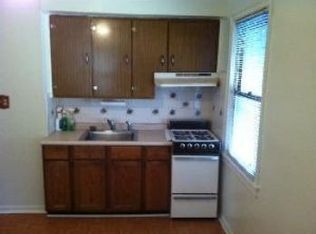 906 52nd St NE, Washington, DC