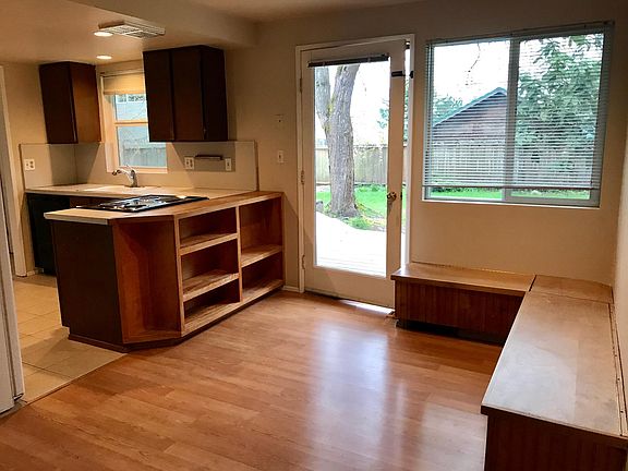 4th image of 7318 151st Ave NE