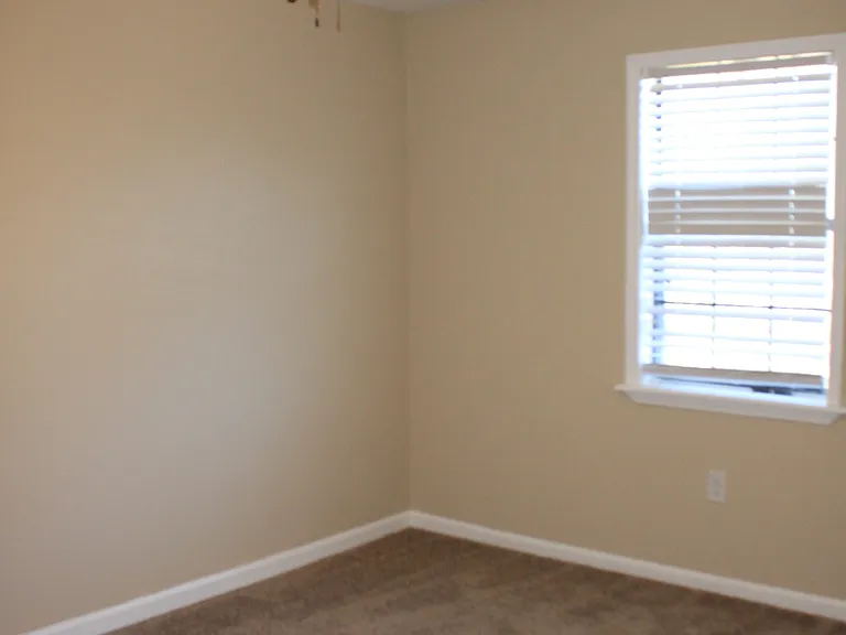 4104 Spencer St — Photo 11