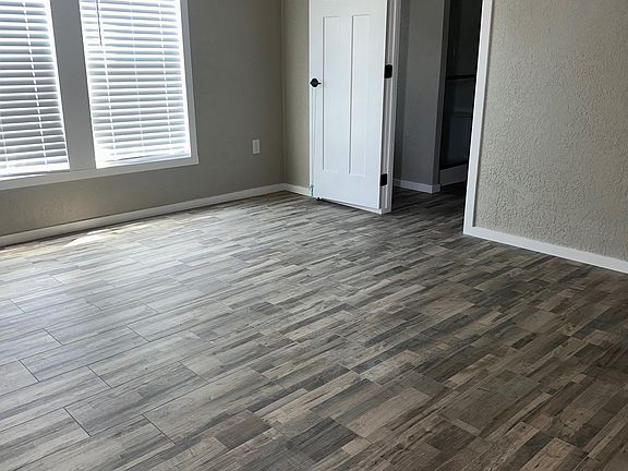 5th image of 3301 S Bryant Ave #26