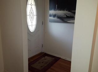 8 Eton Rd, Toms River, NJ 08757