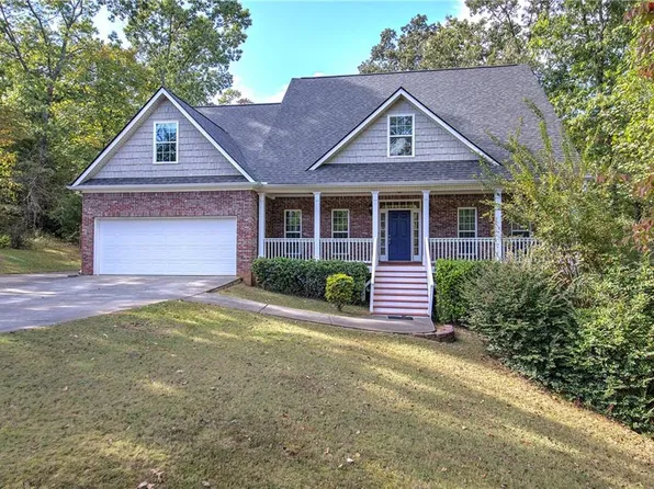 12 Rocky Mountain Pass, Adairsville, GA 30103