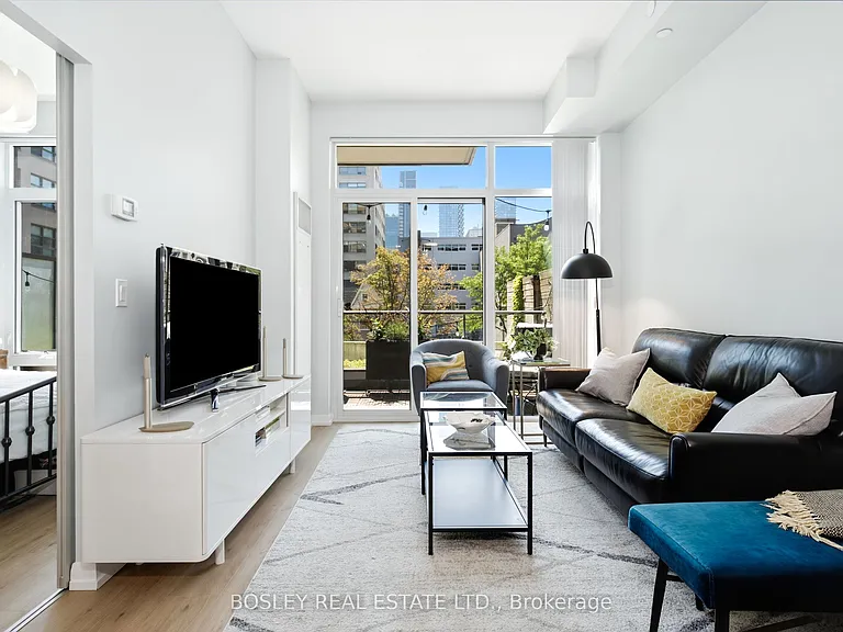 435 Richmond St W #205 — Photo 10
