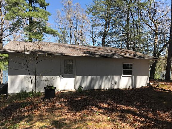 3rd image of 5808 Lakeshore Dr