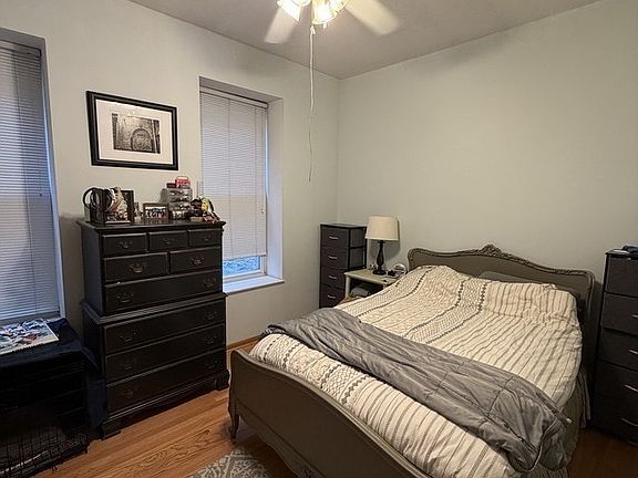 2nd image of 3233 N Clifton Ave APT 2F