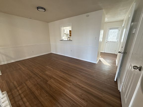 4th image of 5537 Lynbrook Lndg #1