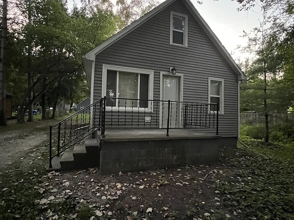 4176 Lakeshore Rd