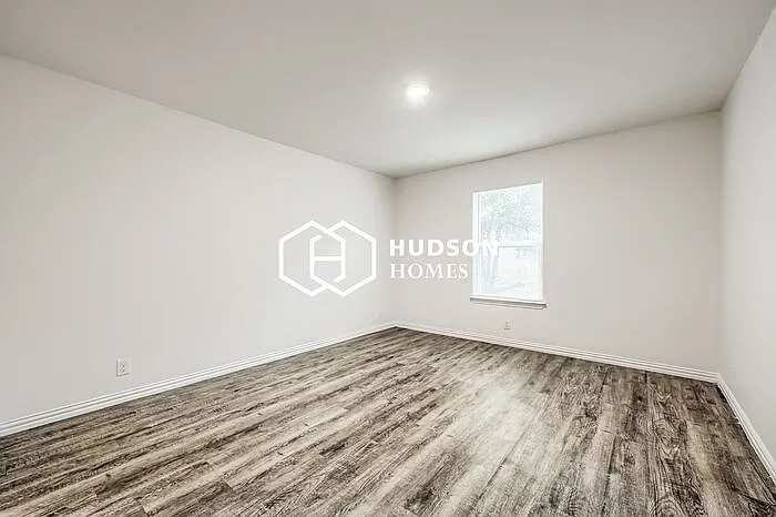 2618 Dahlgreen Ave — Photo 7