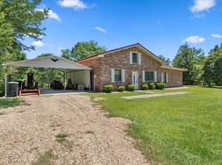 96 Makinley Ln, Lumberton, MS 39455