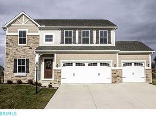 2971 Abbey Knoll Dr, Lewis Center, OH 43035