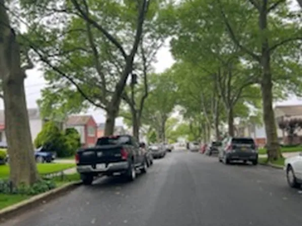 10567 Flatlands 7th Street image 8 of 9