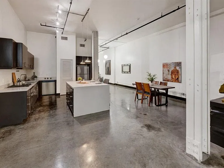 The Mercantile Lofts — Photo 24