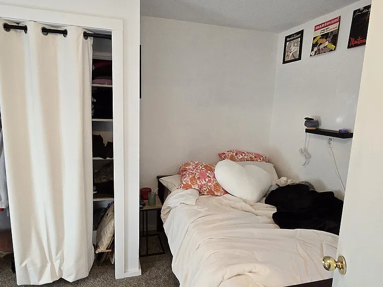 906 Oxford Ave #1 — Photo 13