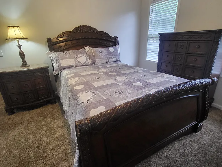 4015 Lakewood Dr — Photo 9