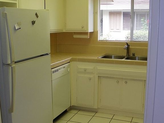 5th image of 3660 Vista Campana N Unit 17